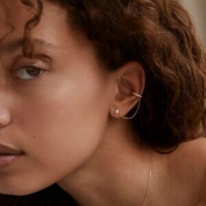 Idyl Spark Ear Cuff GOLD